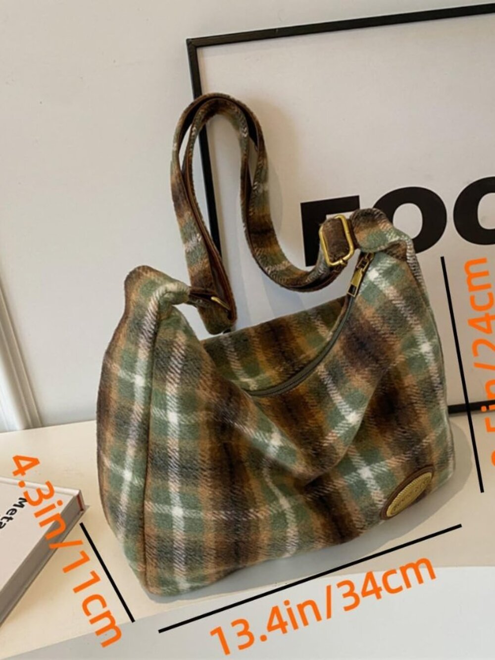 Plaid Purses for Women - Wool Handbag with Pendant, Hobo Shoulder Bag and Tartan - Picture 4 of 7